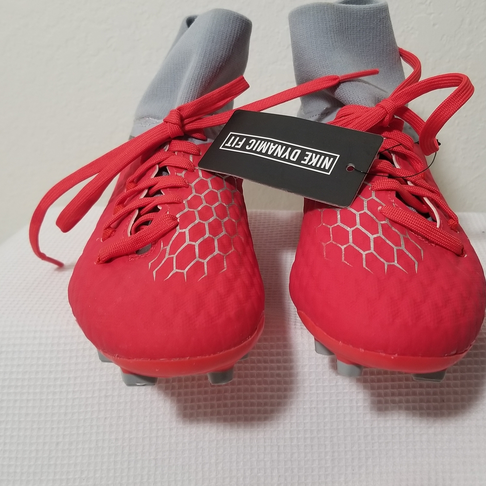 Nike Red Soccer Cleats - Picture 1 of 5